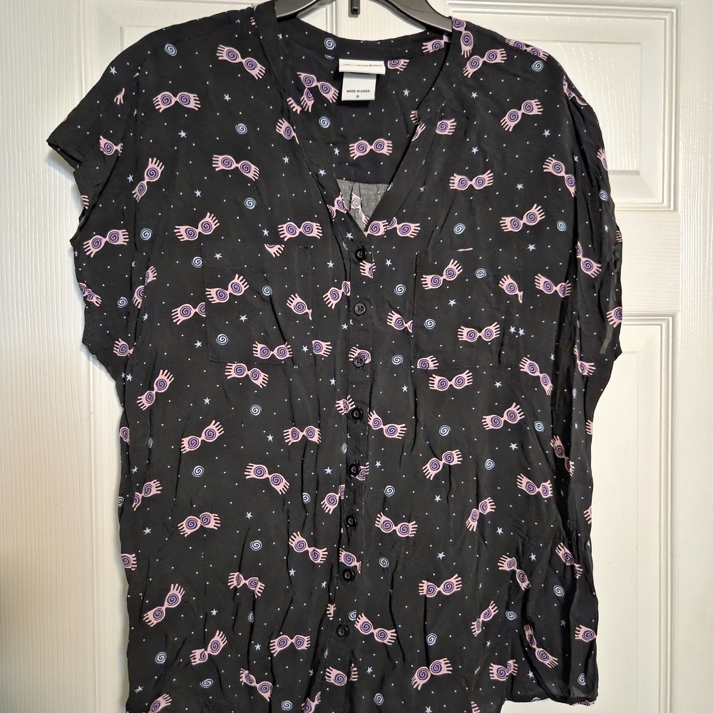 Torrid Harry Potter Black and Pink Patterned Blouse